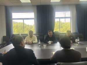南昌縣小藍(lán)經(jīng)開區(qū)黨工委委員、管委會副主任吳志強(qiáng)一行領(lǐng)導(dǎo)蒞臨江西制藥      考察調(diào)研
